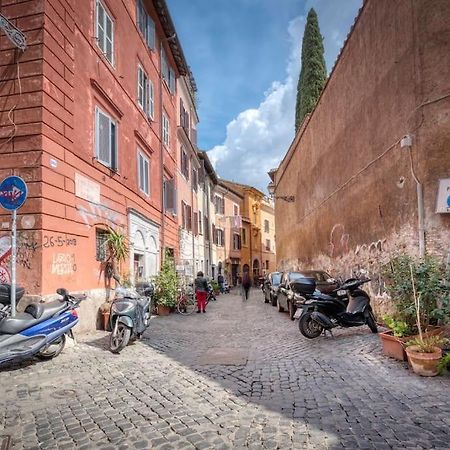 Shabby Apartment @Trastevere Рим Экстерьер фото