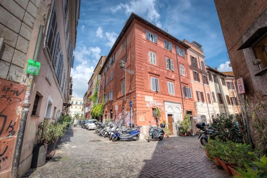 Shabby Apartment @Trastevere Рим Экстерьер фото